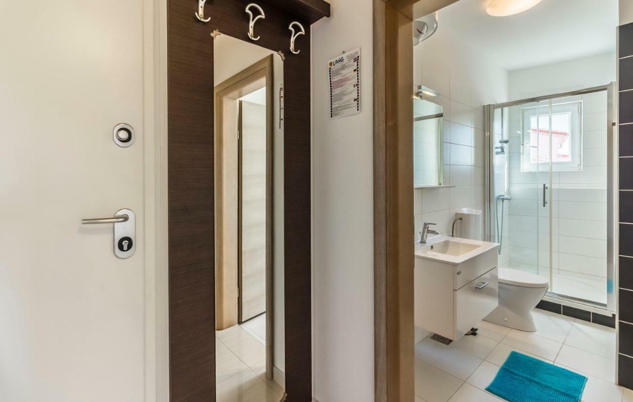 Apartman Kp Medulin Exteriör bild